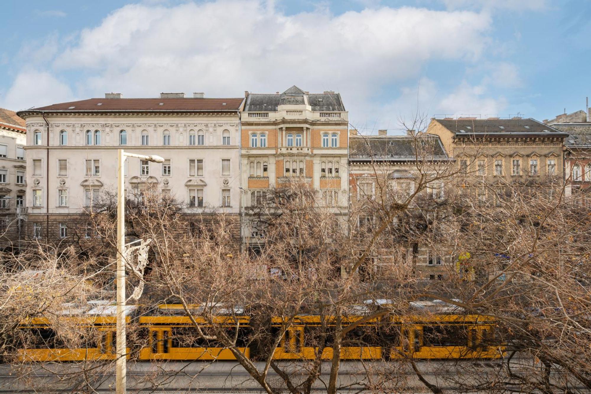 Luxurious Downtown Family Suite Budapesta Exterior foto